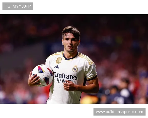 巴萨定位球战术奏效,精准传球引爆进攻端