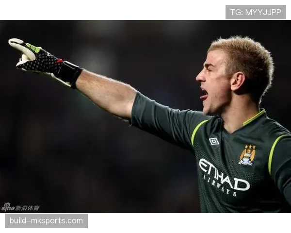 哈特防守贡献亮眼,助力球队防线稳固提升 哈特防守贡献亮眼,助力球队防线稳固提升