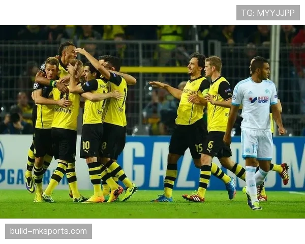 斯图加特后防体系全面升级,防线稳固助力新赛季争锋 斯图加特后防体系全面升级,防线稳固助力新赛季争锋