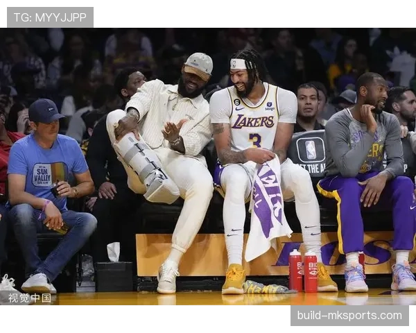 戴维斯携手队友状态回升,助球队斩获关键胜利 戴维斯携手队友状态回升,助球队斩获关键胜利