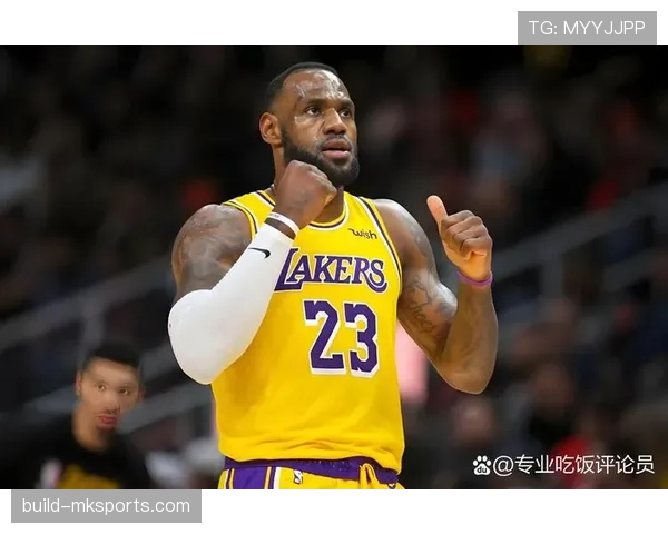 戴维斯边路统治力持续提升，攻防表现稳健