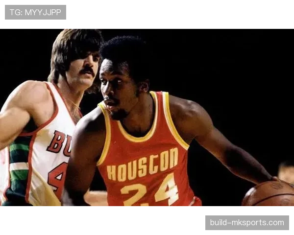 摩西·马龙内线制霸对比尤因篮下封盖效率显著提升